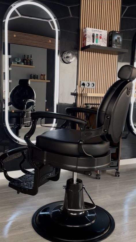 Sillón de barbero clásico en negro